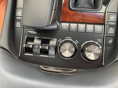 صورة مصغرة 36 لـ 2016 Lexus LX