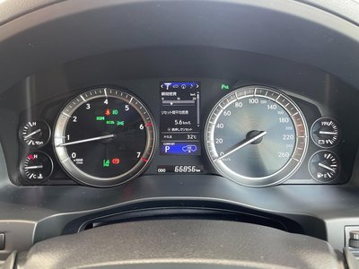 2016 Lexus LX photo 5