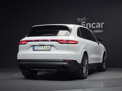 PORSCHE CAYENNE - 3