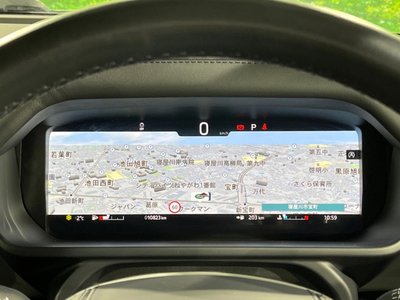 LAND ROVER DEFENDER - 8