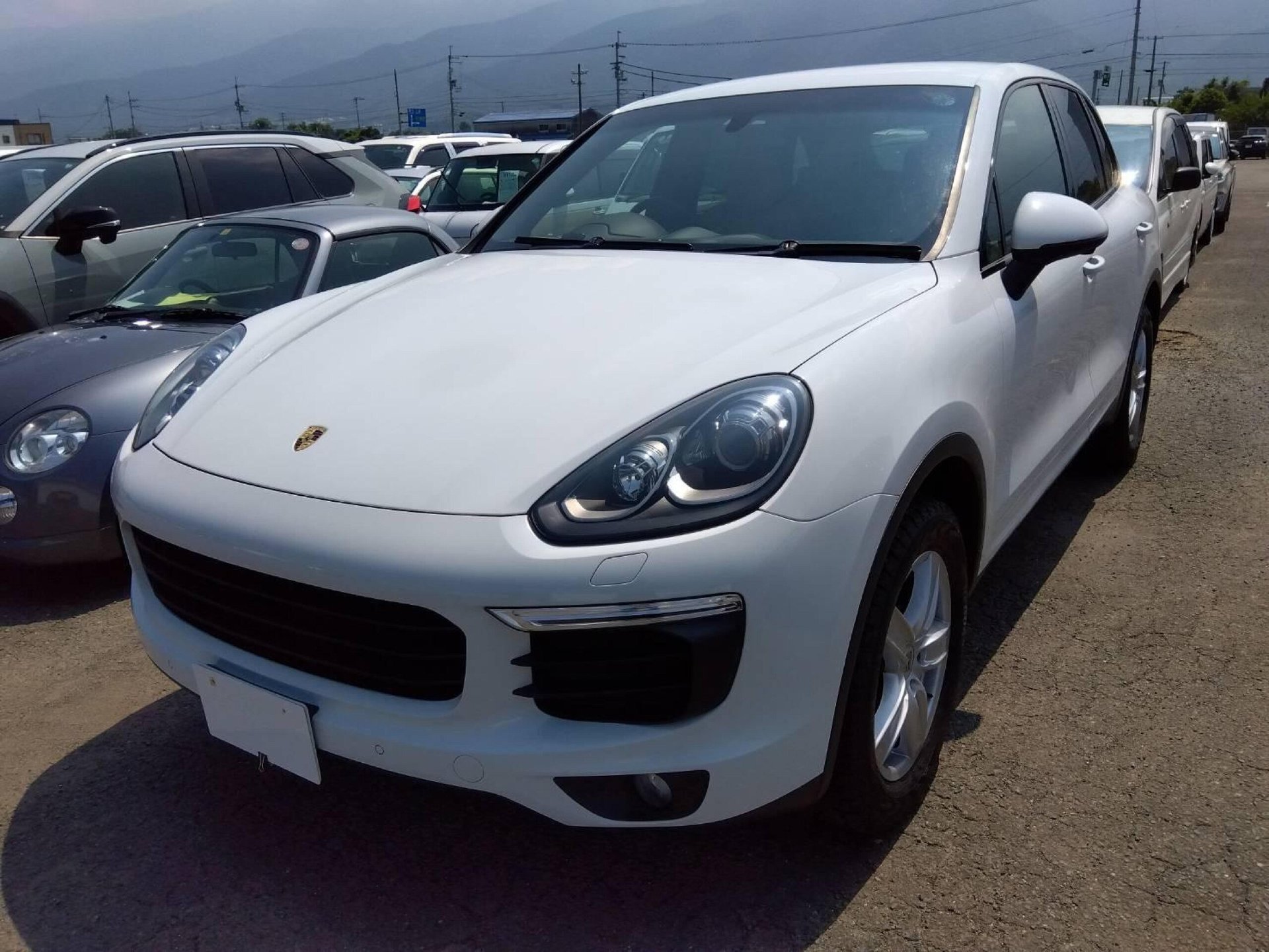 PORSCHE CAYENNE - View 1