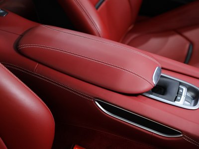 2020 Ferrari GTC4 LUSSO thumbnail 36