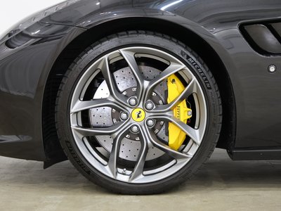 صورة 9 لـ 2020 Ferrari GTC4 LUSSO