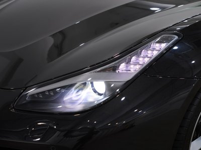 2020 Ferrari GTC4 LUSSO thumbnail 15