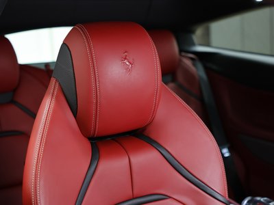 2020 Ferrari GTC4 LUSSO thumbnail 34