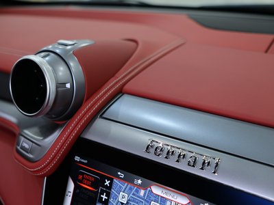 2020 Ferrari GTC4 LUSSO thumbnail 64