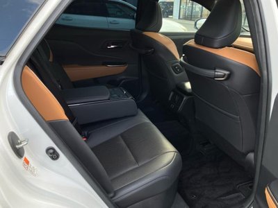 TOYOTA CROWN CROSSOVER - 6