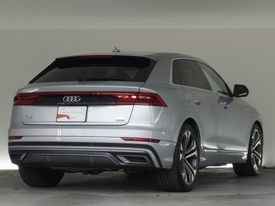 AUDI Q8 - 10