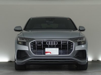 AUDI Q8 - 8