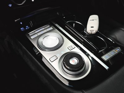 GENESIS G80 (RG3) - 9
