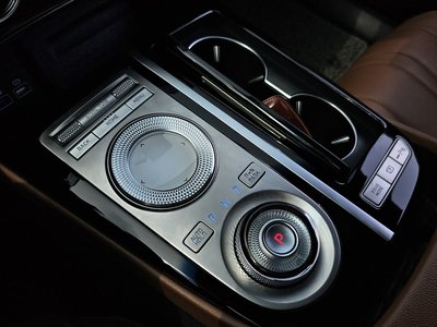 GENESIS G80 (RG3) - 9