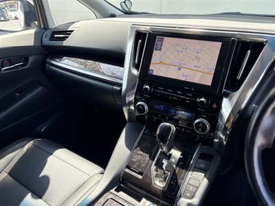 TOYOTA ALPHARD - 4