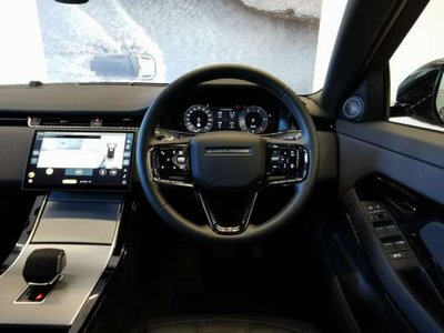2025 LAND Rover RANGE ROVER EVOQUE — миниатюра 16