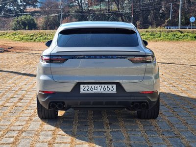 PORSCHE CAYENNE - 9