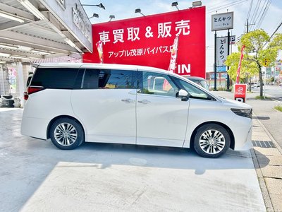 TOYOTA ALPHARD - 4