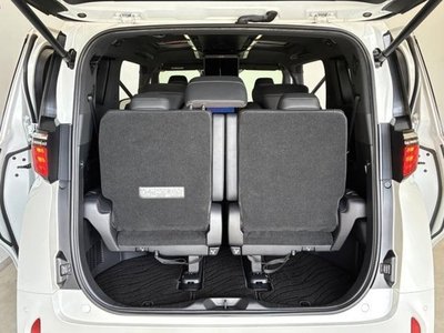 2023 Toyota ALPHARD — миниатюра 17