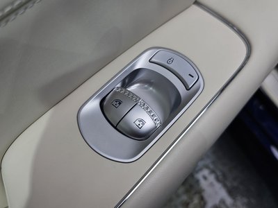 صورة مصغرة 28 لـ 2022 Genesis G90 (RS4)