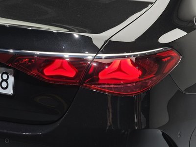 MERCEDES-BENZ E-CLASS - 10