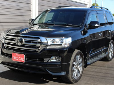 TOYOTA LAND CRUISER 200