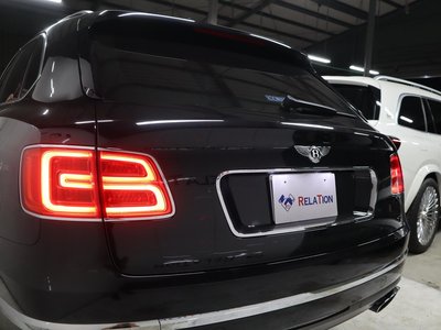 2018 Bentley BENTAYGA — миниатюра 18