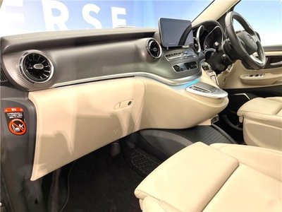 2022 Mercedes-BENZ V-CLASS — миниатюра 11