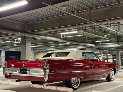 CADILLAC DE VILLE - 10