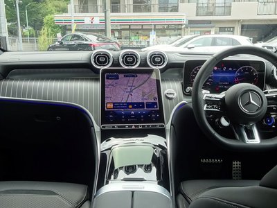 2026 Mercedes-BENZ GLC AMG photo 7