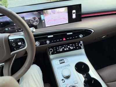 صورة مصغرة 17 لـ 2025 Genesis GV70