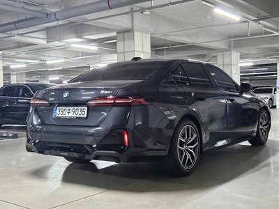 BMW 5 SERIES - 5