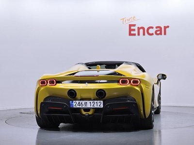 FERRARI SF90 - 4