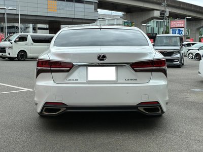 2018 Lexus LS photo 8