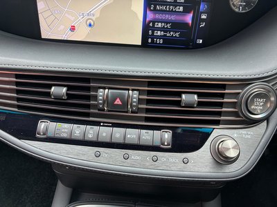 2018 Lexus LS — миниатюра 16