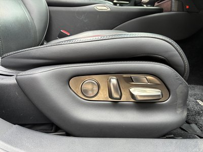 2018 Lexus LS — миниатюра 26