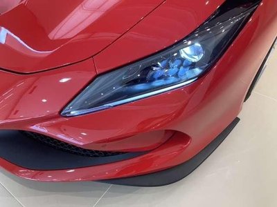 صورة 9 لـ 2020 FERRARI F8 TRIBUTO