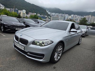 BMW 5 SERIES - 1