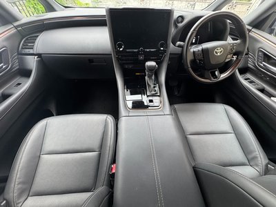 2024 TOYOTA ALPHARD photo 6