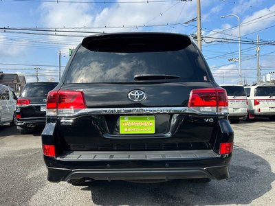 TOYOTA LAND CRUISER 200 - 6