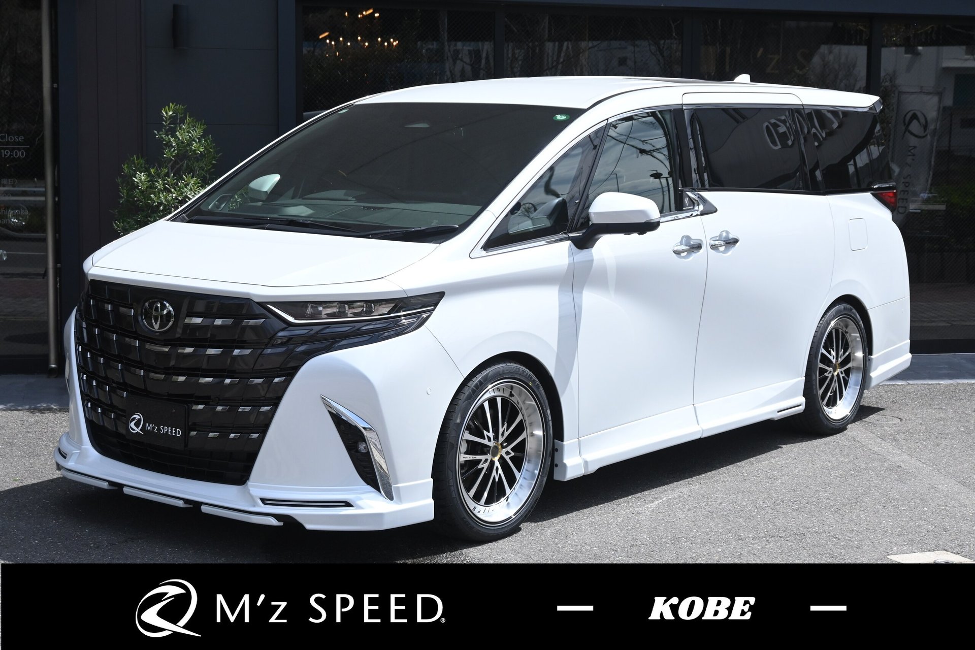 TOYOTA ALPHARD - View 1