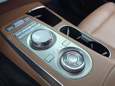 صورة مصغرة 12 لـ 2023 Genesis GV70