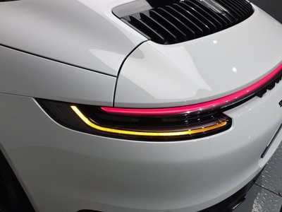 PORSCHE 911 - 10