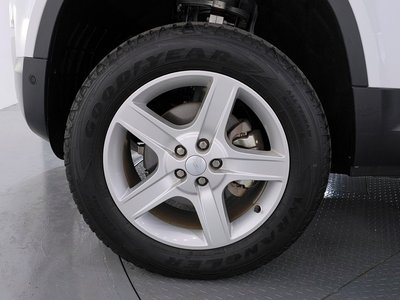 LAND ROVER DEFENDER - 6