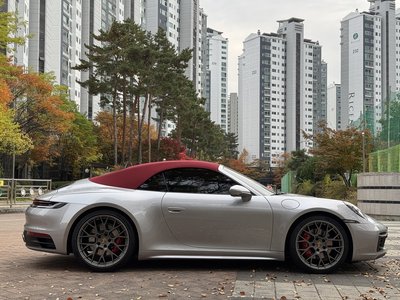 صورة 10 لـ 2024 Porsche 911