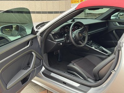 صورة 6 لـ 2024 Porsche 911