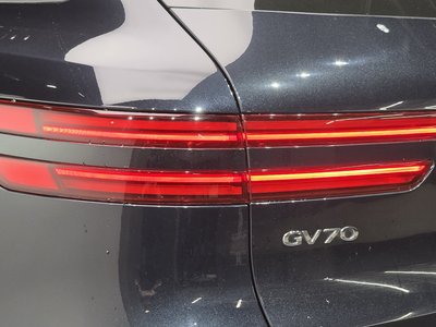 صورة 10 لـ 2021 Genesis GV70