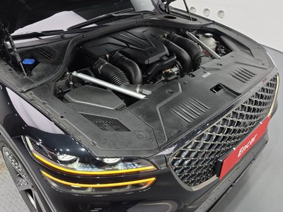 صورة 7 لـ 2021 Genesis GV70