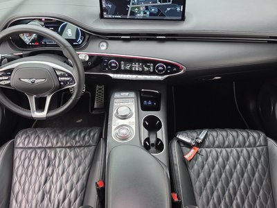 صورة 5 لـ 2021 Genesis GV70