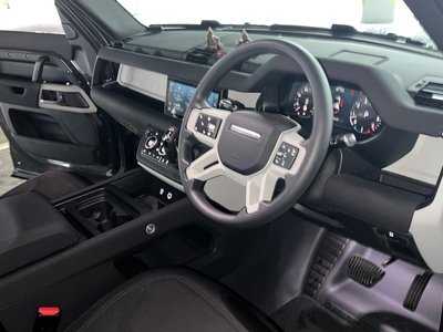 LAND ROVER DEFENDER - 10