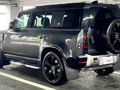 LAND ROVER DEFENDER - 7