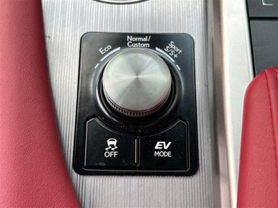 صورة مصغرة 14 لـ 2020 Lexus RX