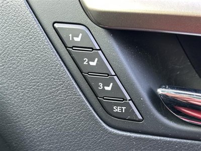صورة مصغرة 21 لـ 2020 Lexus RX
